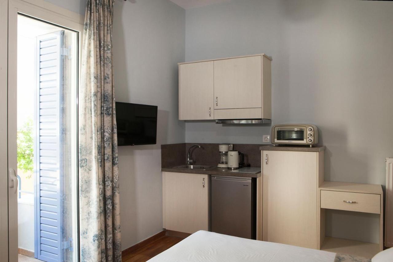 Lovely 1St Fl. Apt, With Balcony In Pagrati Atenas Exterior foto