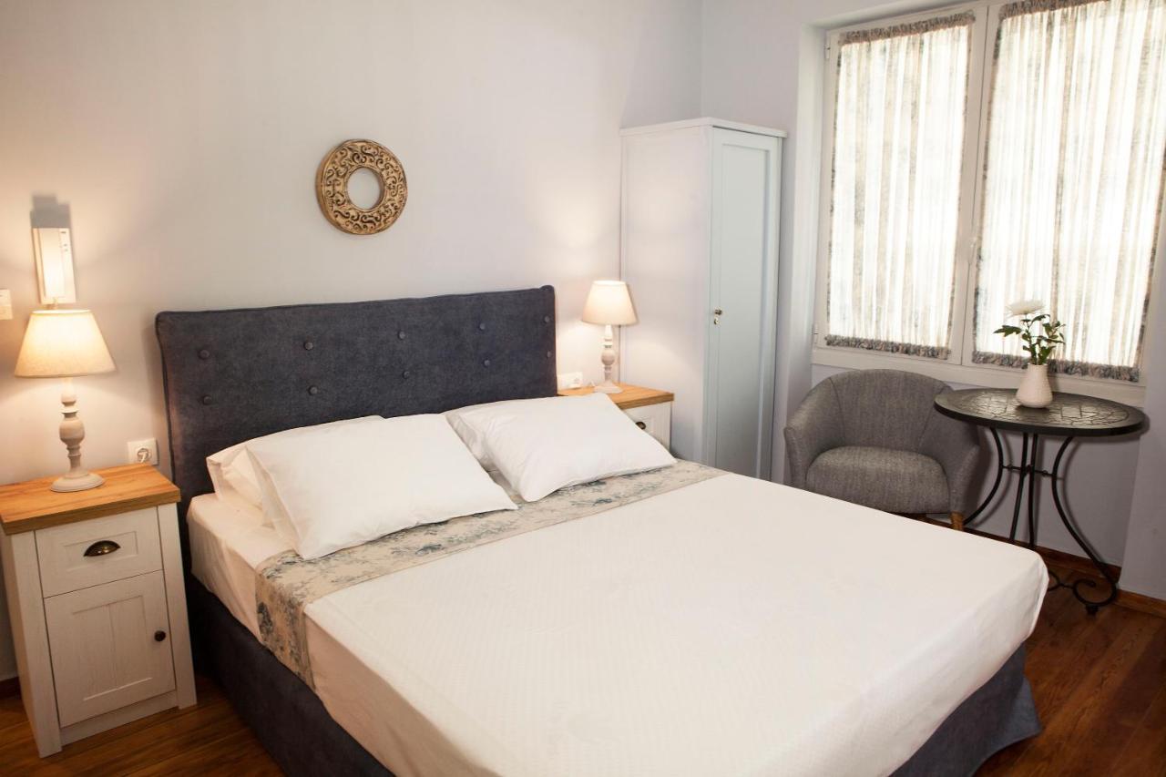 Lovely 1St Fl. Apt, With Balcony In Pagrati Atenas Exterior foto