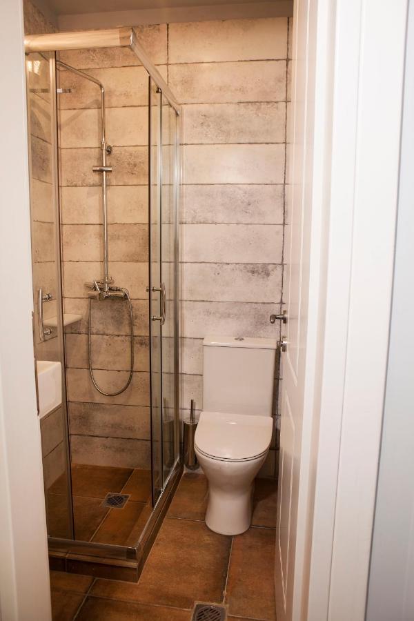 Lovely 1St Fl. Apt, With Balcony In Pagrati Atenas Exterior foto